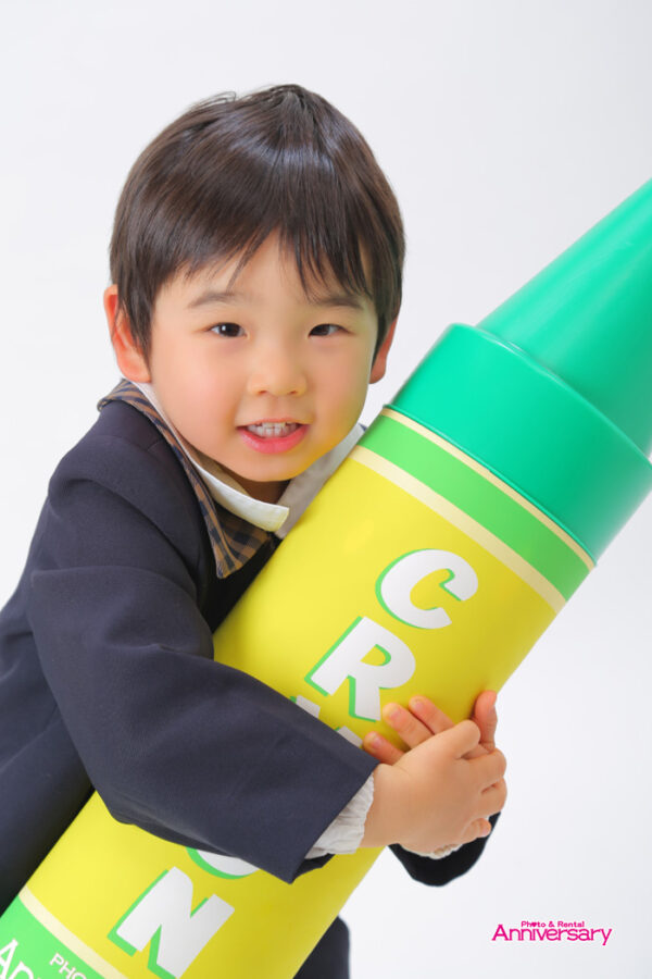 8158
